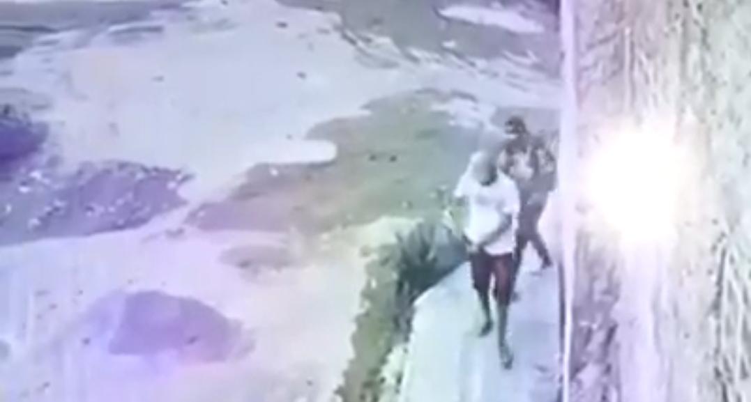 Homens fazem arrastão em fábrica de plástico na Zona Leste; veja o vídeo