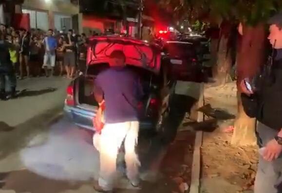 Mecânico recebe R$ 100 para transportar corpo em porta-mala de carro