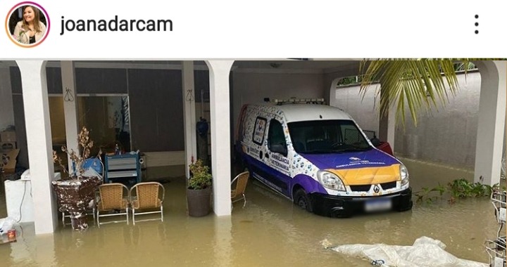 Casa da Deputada Joana Darc é inundada por forte chuva em Manaus