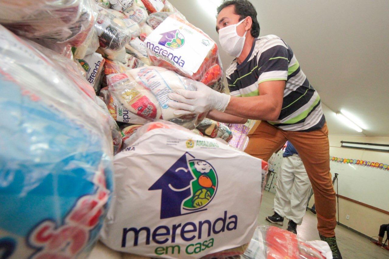 Merenda em Casa’ começa a entregar kits de alimentação escolar para alunos da rede estadual