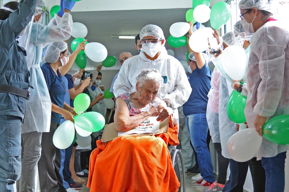 Idosa de 105 anos de Manaus é a pessoa mais velha do Brasil a vencer a Covid-19