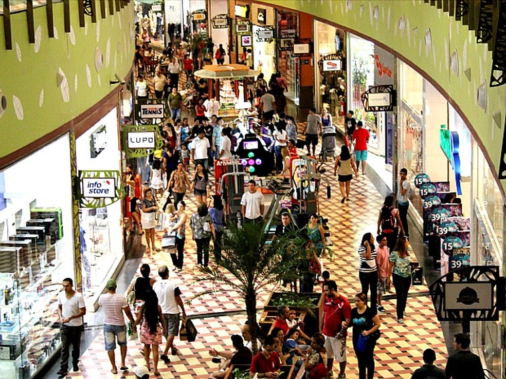 Decreto estadual traz regras para funcionamento de shoppings e empresas do Distrito Industrial