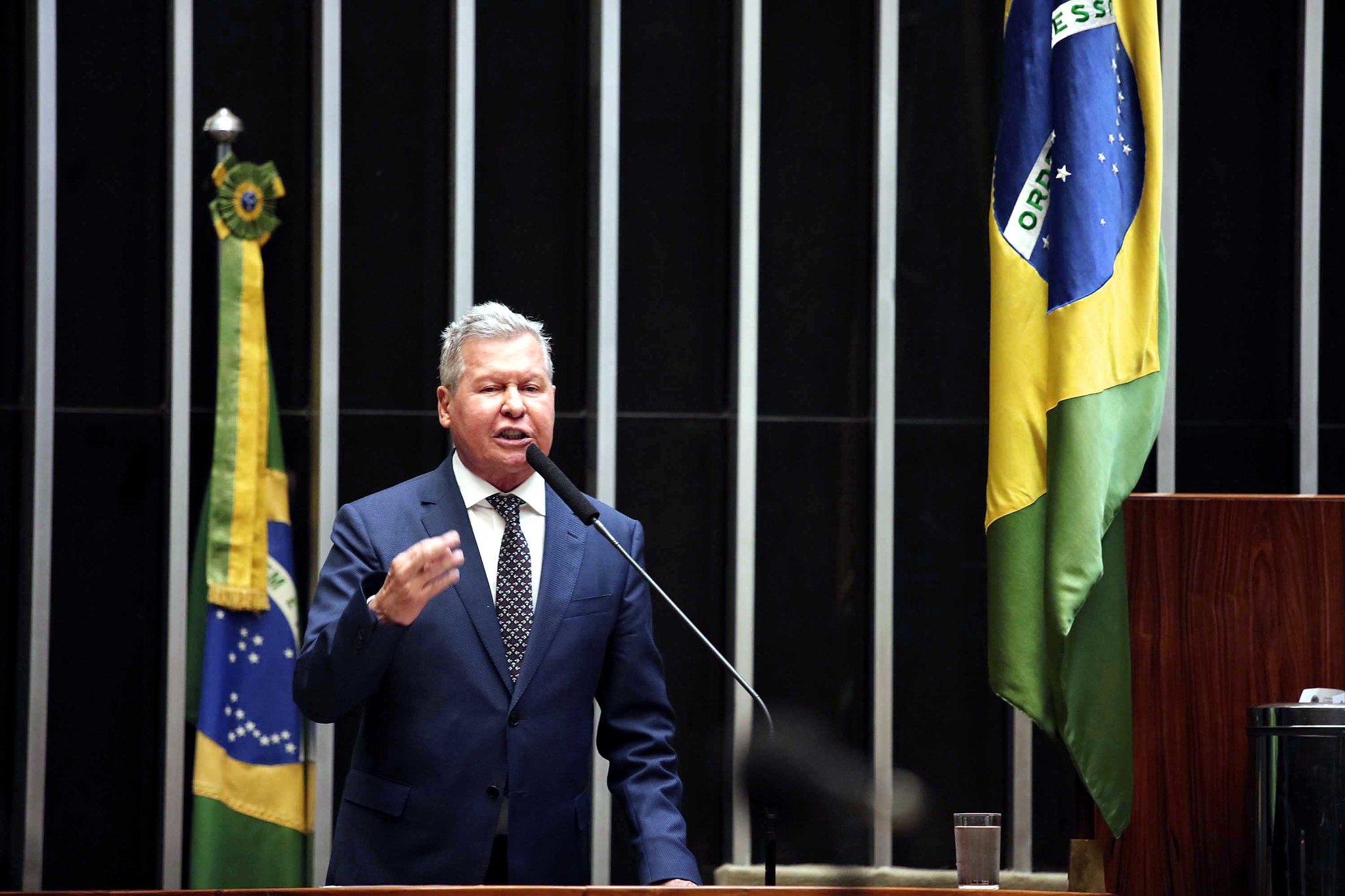 ‘Se dizem apaixonadas pela Amazônia, mas excluem a ZFM’, diz prefeito Arthur em defesa