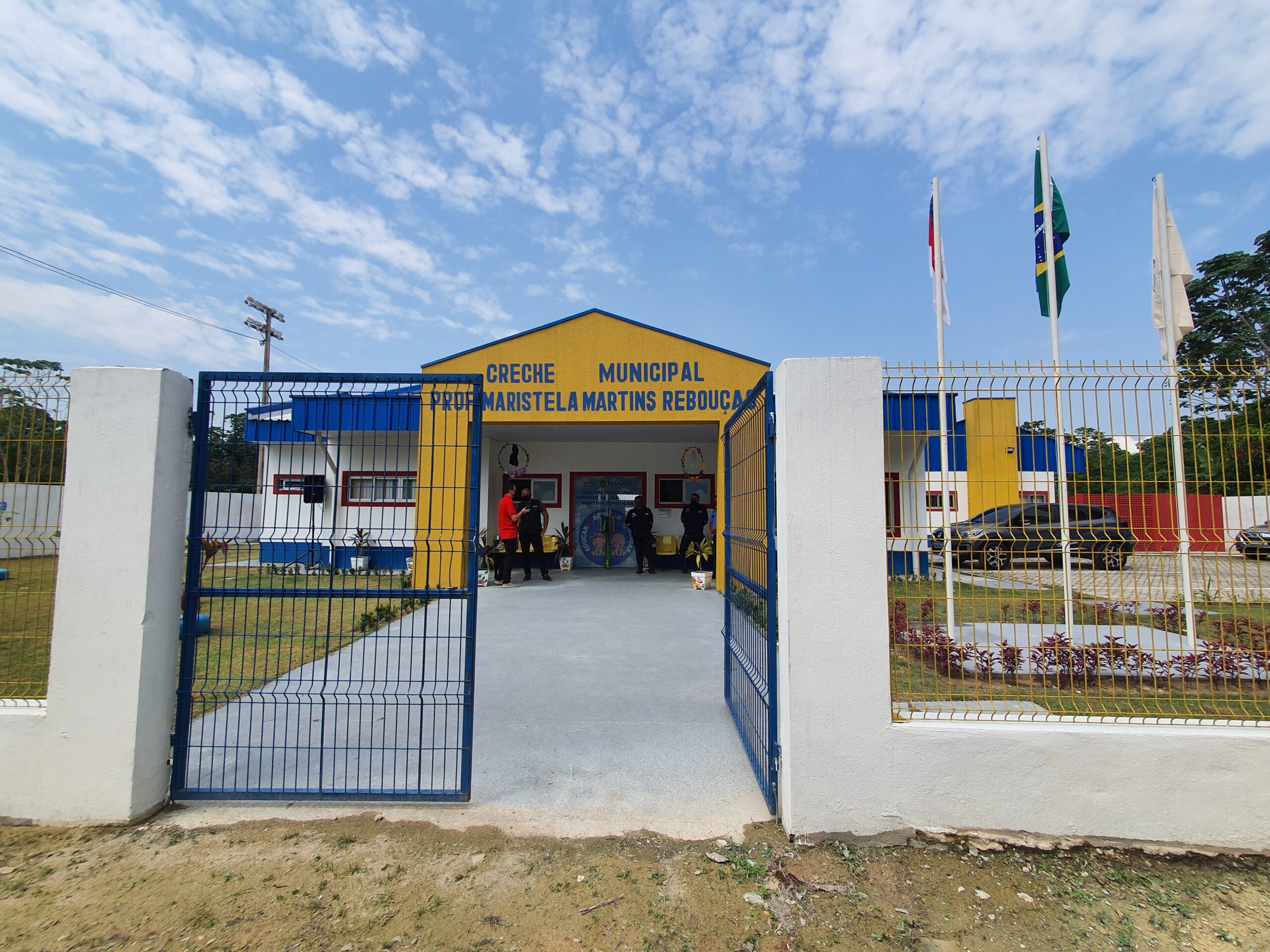 Prefeito inaugura creche na zona Norte como parte da programação do aniversário de Manaus