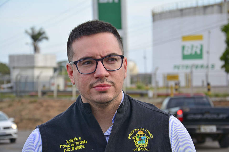 Amazonino perdeu a capacidade física e mental de governar e a sua equipe faz jogo sujo, diz Rodrigo Guedes