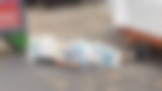 Feirante idoso é morto com tiros na cabeça enquanto montava barraca, em Manaus; imagens fortes