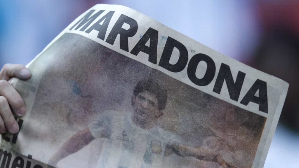 “Maradona não tinha quase nada na sua conta bancária. Ele morreu pobre”