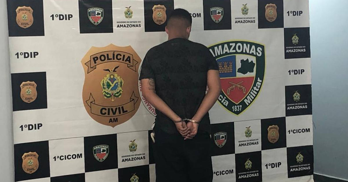 Traficante é preso ao ser flagrado armado e vendendo drogas em via pública, na zona Sul de Manaus