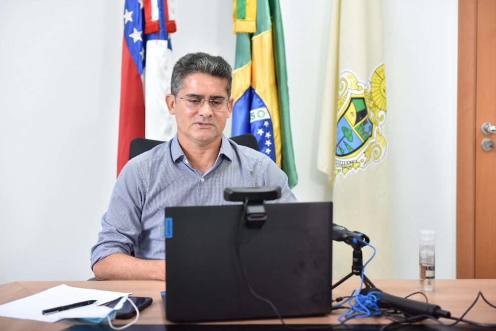 Prefeito David Almeida lamenta mortes registradas neste fim de semana em decorrência da Covid-19