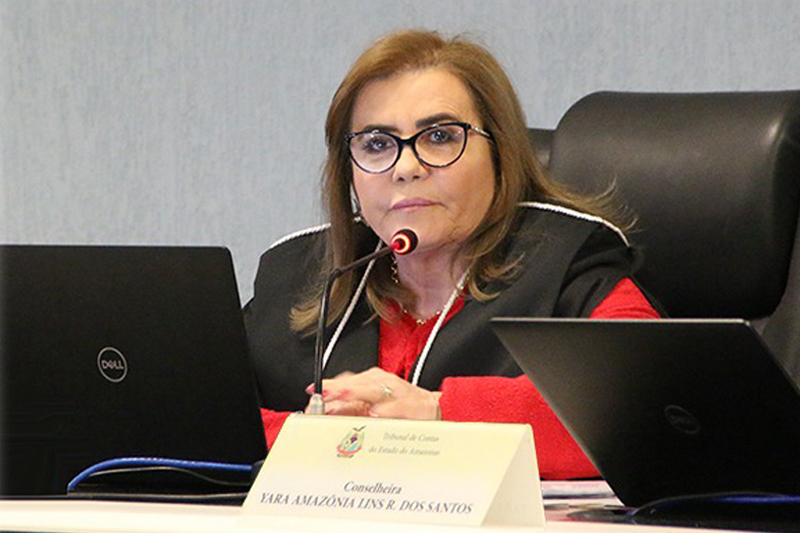 Contratos milionários de Arthur Neto, que seriam prorrogados por 15 anos, são derrubados por Yara Lins