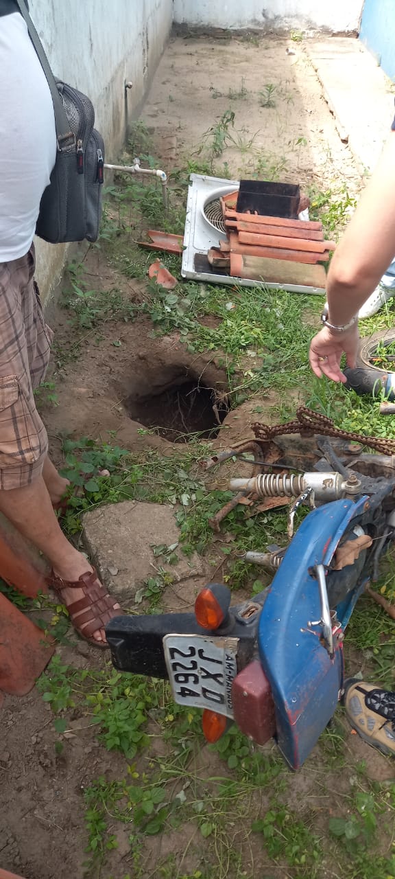 Detentos cavam buraco e conseguem fugir de Delegacia no Iranduba; veja vídeo