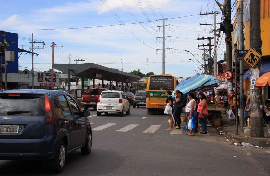 Urgente: feto é encontrado jogado na avenida Autaz Mirim, em Manaus; imagens fortes