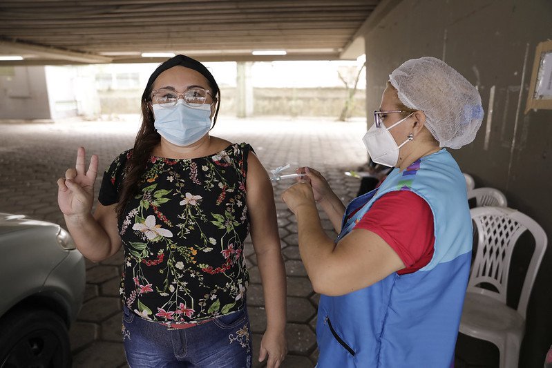 Vacinação contra a Covid-19 terá 15 pontos funcionando neste sábado (11), em Manaus