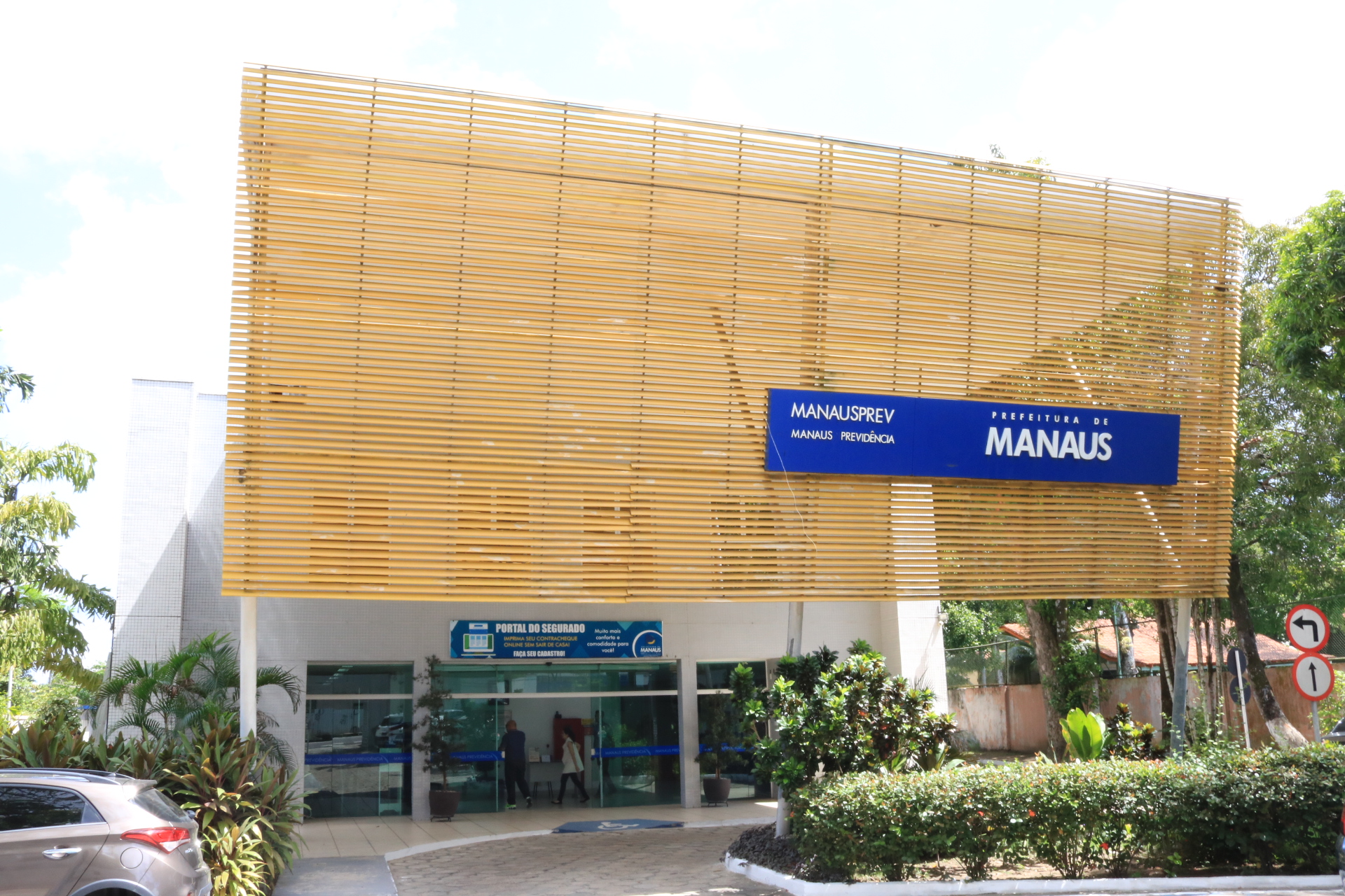 Prefeitura de Manaus abre inscrições para o concurso público da Manaus Previdência; confira