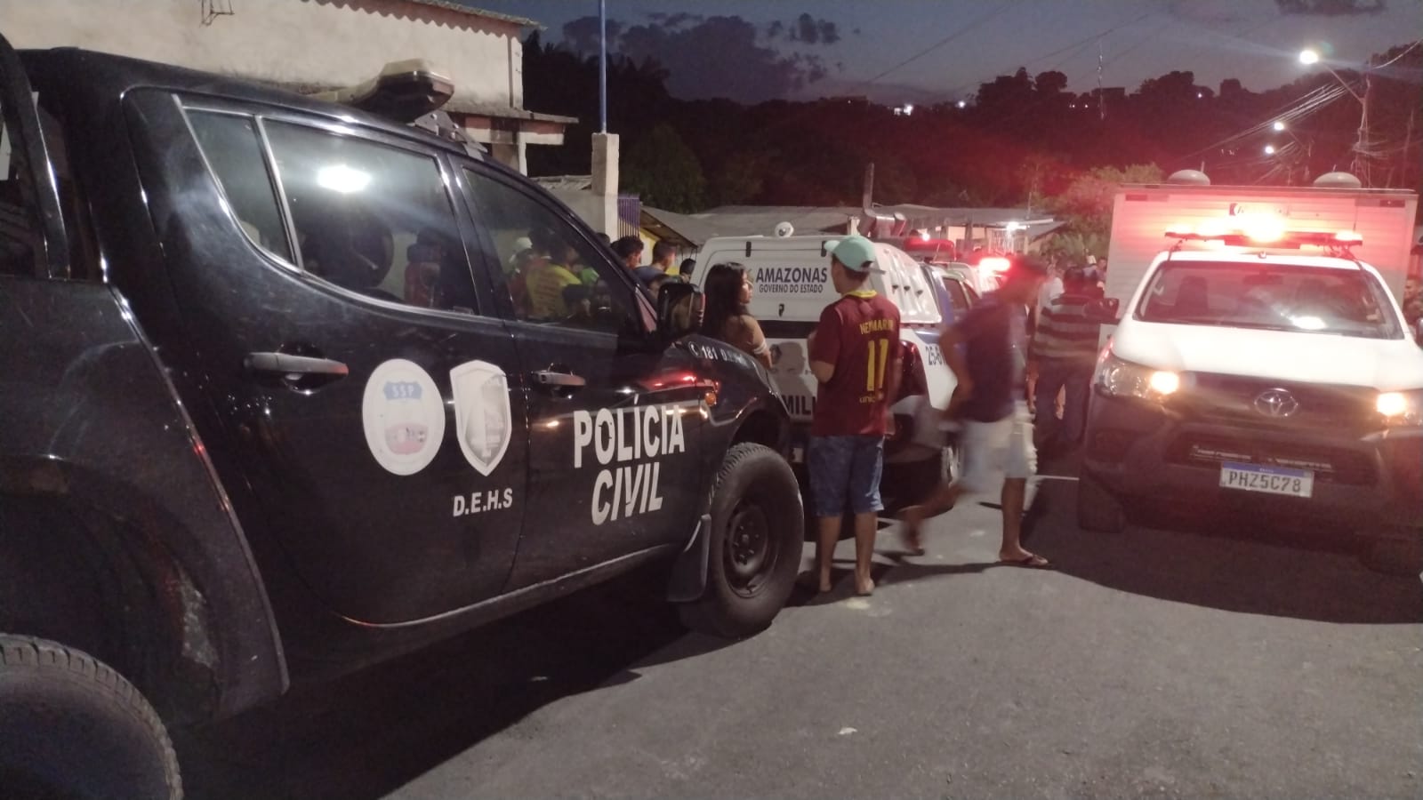Jovem é executado com mais de 20 tiros na cabeça no bairro Cidade de Deus; veja vídeo