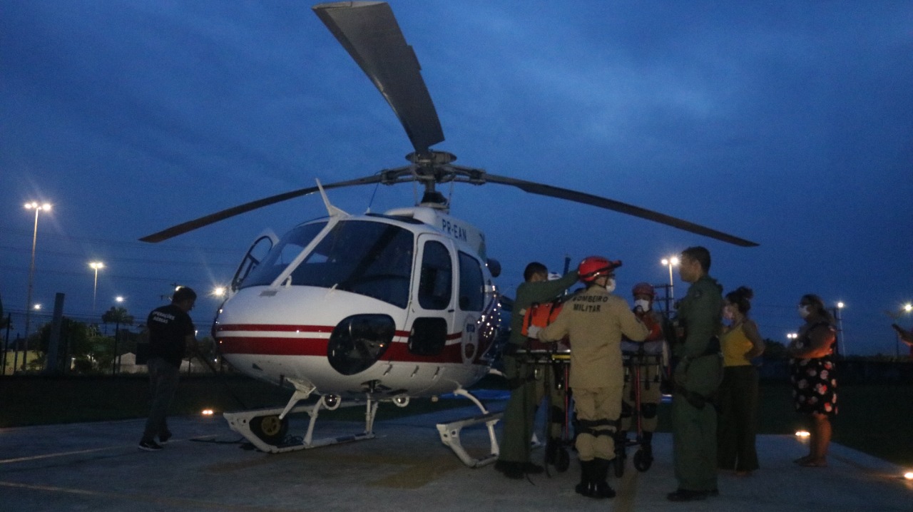 Helicóptero da SSP resgata homem perdido em Presidente Figueiredo; veja vídeo