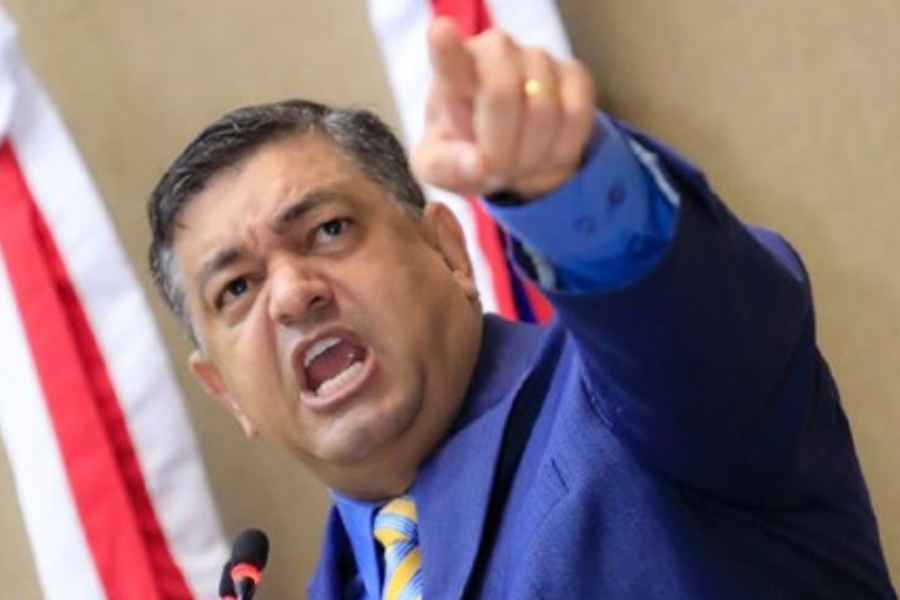 Dermilson Chagas usa dinheiro público para criar 'rede de ódio' contra Governador, denuncia ex-servidora