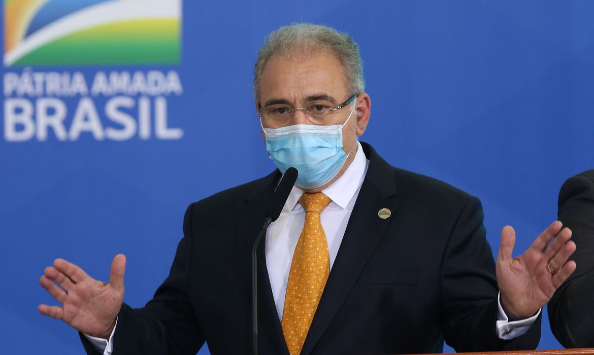 Ministro da Saúde sobre Ômicron: ‘Brasil está preparado para eventual 3ª onda da Covid’