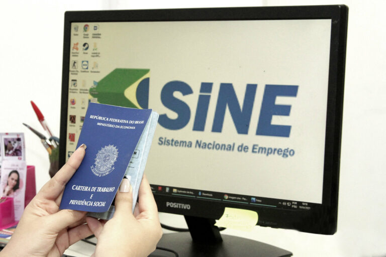 Garçom a gerente de loja: Sine Manaus oferta mais 160 vagas de emprego