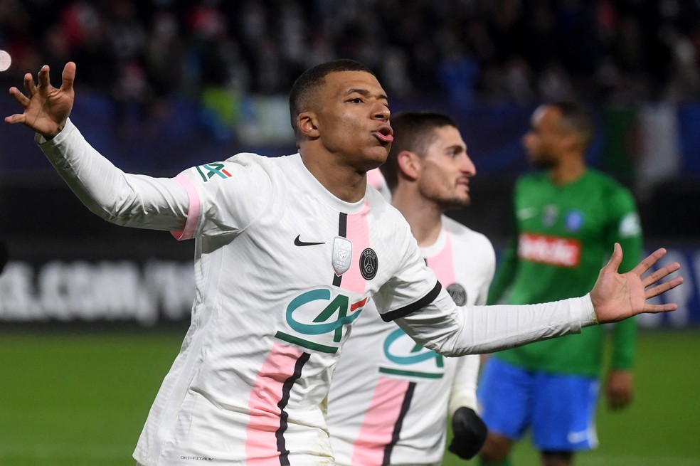 PSG vence time da quinta divisão e avança na Copa da França