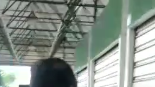 Criminoso é flagrado roubando e leva ‘carinho’ da população no Terminal 4 em Manaus
