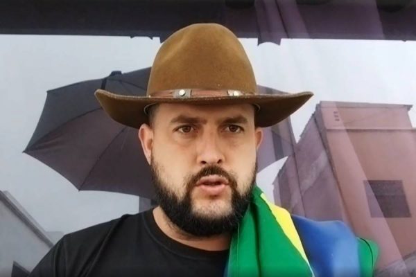 Ministro Alexandre de Moraes autoriza prisão domiciliar para Zé Trovão
