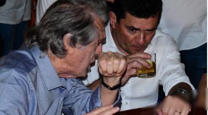 Após gritos de "Traíra", Moro encontra Luciano Bivar em festa de aniversário