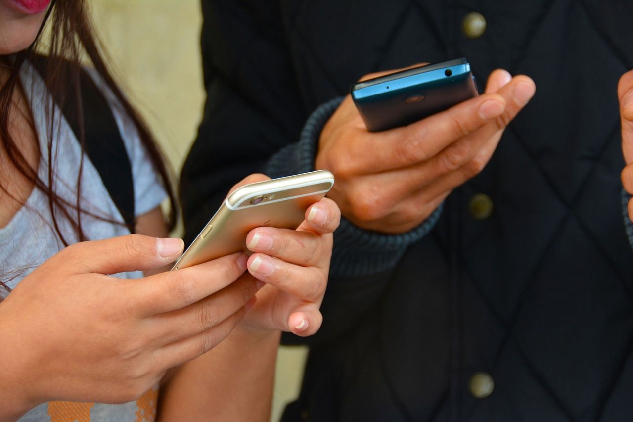 Usuários reclamam de apagão em serviço de internet, em Manaus.
