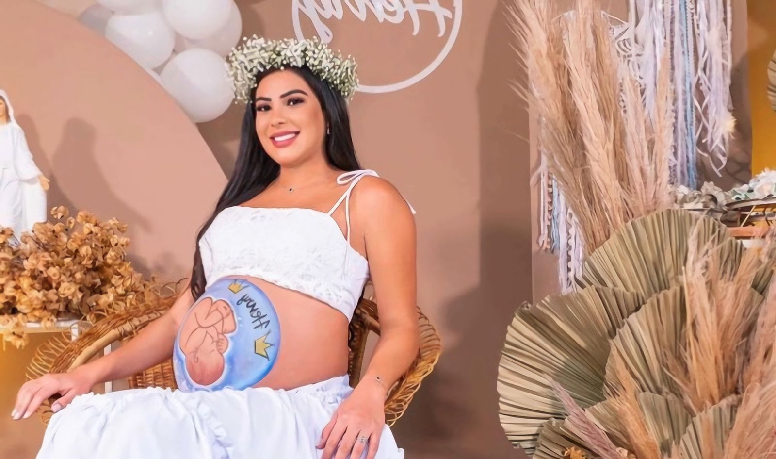 Exclusivo: Mayra Dias, primeira-dama de Parintins, está em trabalho de parto