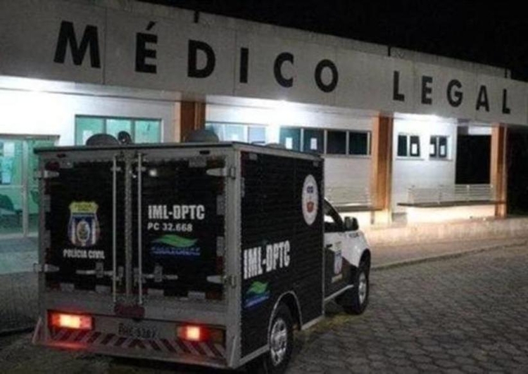 Homem é assassinado a tiros e mulher fica baleada no Cidade de Deus